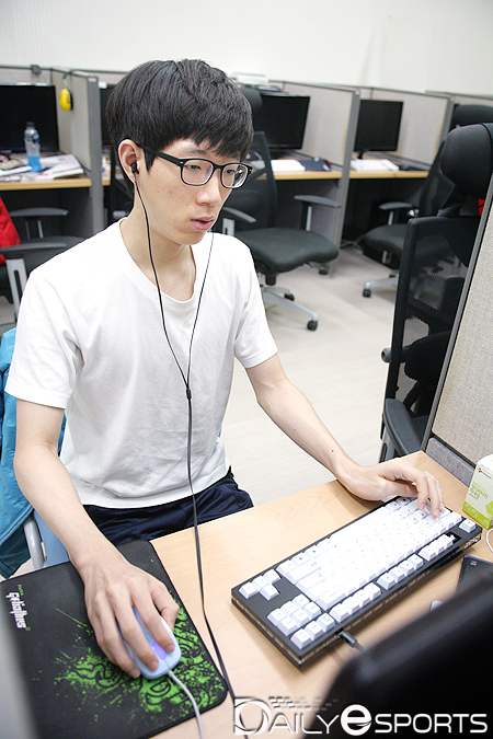 최원석 코치가 백동준에게 직접 만들어 준 키보드.