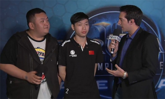 '스칼렛'을 잡아낸 후 시앙(가운데, 사진캡처=북미 스타리그 방송)