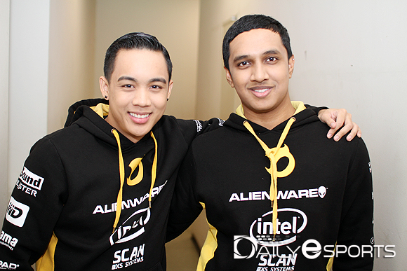 지미 호(아이디 DeMoN, 왼쪽)과 세바티반 시바나타피나이(아이디 1437)