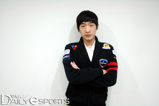CJ 블레이즈 '엠퍼러' 김진현, 롤챔스 데뷔 무대 선다