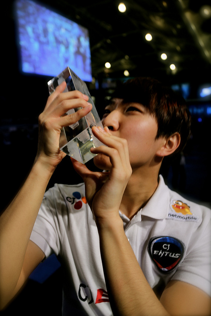 IEM 싱가포르에서 우승을 차지한 CJ 김준호(사진제공=터틀 엔터테인먼트)