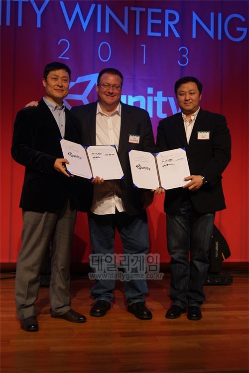 이재민 인성디지탈 상무(좌측부터), 존 구데일 유니티 아시아 총괄, 양우형 유니티코리아 대표
