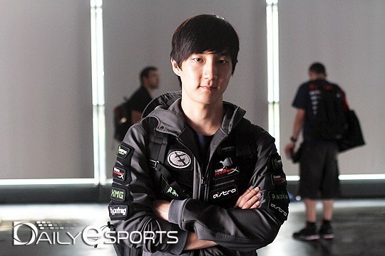 EG 이제동, '엘피' 꺾고 아수스 ROG 토너먼트 4강