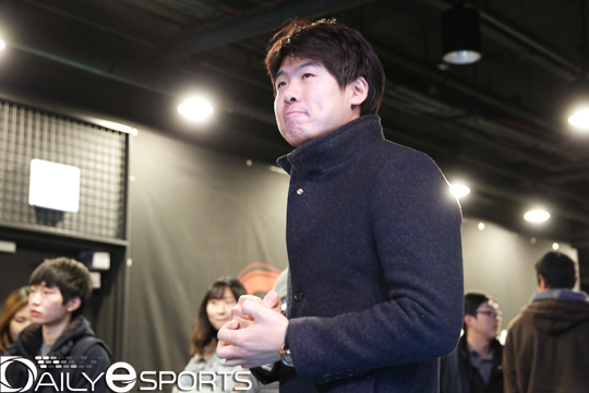 SKT 최연성 감독 "사령탑 데뷔전 승리는 선수들 덕"