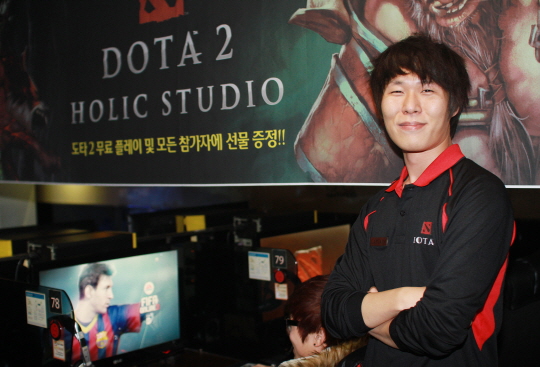 '도타2' 캡틴 김철영 "도타2 튜토리얼 꼭 하세요"