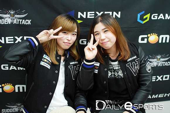 30.4 서정은(왼쪽)-김다영