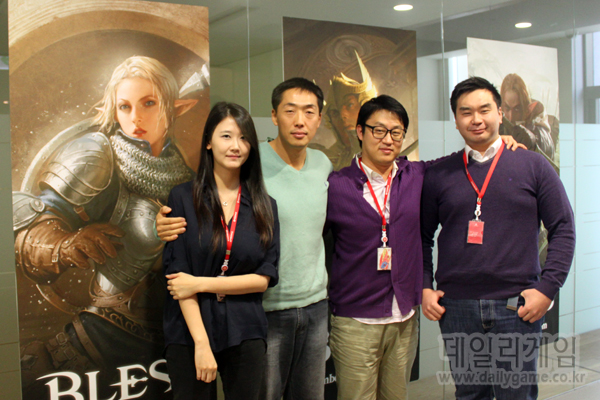 좌측부터 차정연 사원, 정성태 실장, 유관민 팀장, 윤영태 사원