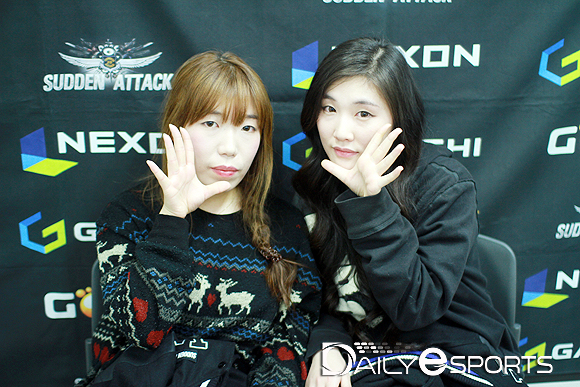 자각몽 원혜미(왼쪽)-백예슬