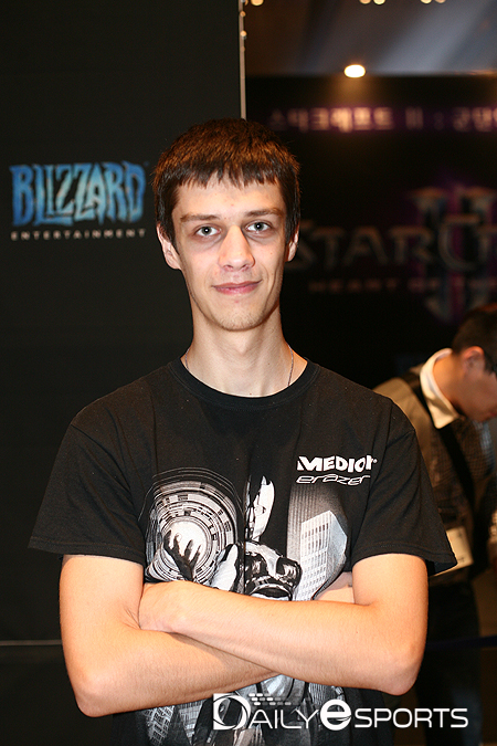 이제동 꺾은 폴란드 프로토스 '마나' 누구?