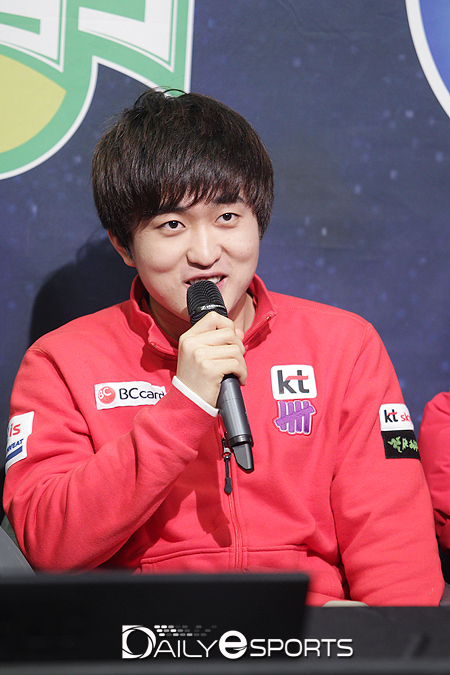 KT 이영호 "프로토스만 버프 너무해"