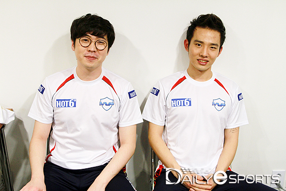 MVP 피닉스 '마치' 박태원(왼쪽)과 이상돈