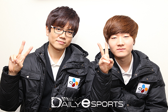 CJ 정우용(왼쪽)과 이재선.