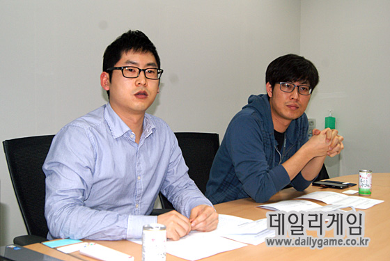프로야구매니저 김상혁 기획파트장(좌측부터), 심재구 개발실장