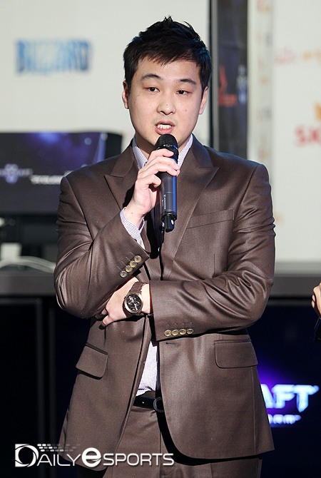 우승 이끈 진에어 차지훈 감독 "이제 시작이다"