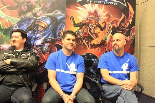 히어로즈' 개발자들. 왼쪽부터 필 곤잘레스(선임 3D 아티스트), 케이오 밀커(선임 PD), 더스틴 브라우더(개발총괄)