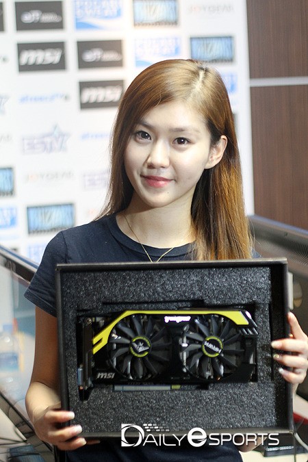 여성부 스타리그 지난 대회 우승자인 스타테일 김가영