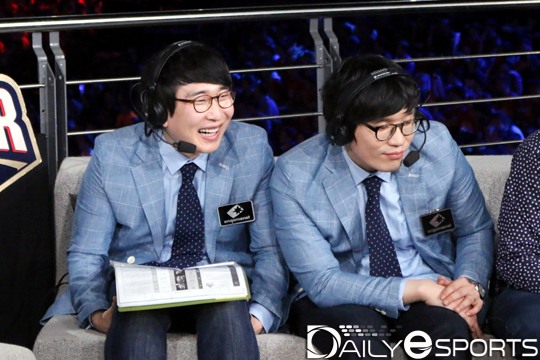 강민 해설위원(왼쪽)과 이현우 해설위원.