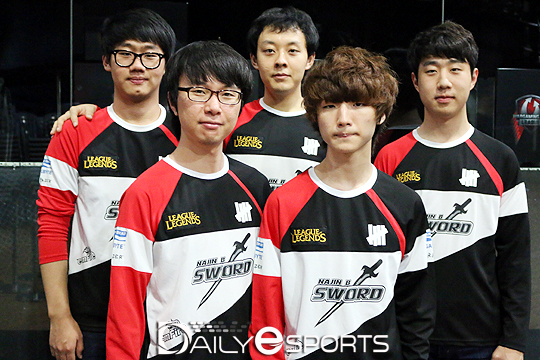 1차 예선 참가팀 중 가장 강한 전력으로 평가된 나진 소드.