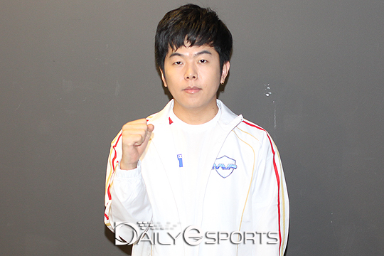 MVP 신대근, 옛 동료 제물로 이적 첫 승?