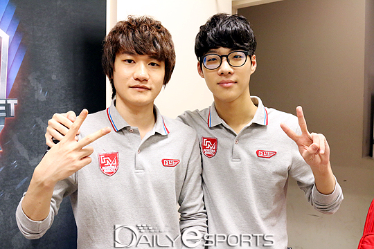 '스머프' 이태경(왼쪽)과 '스멥' 송경호.