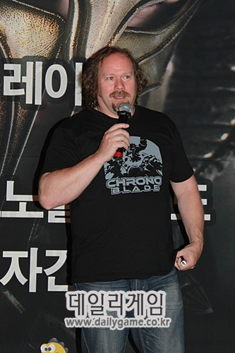 스티그 헤드런드 '크로노블레이드' 개발 총괄.