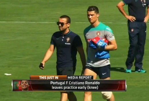 호날두가왼쪽무릎에아이싱을한채훈련장을빠져나가고있다(사진=ESPN뉴스캡처)