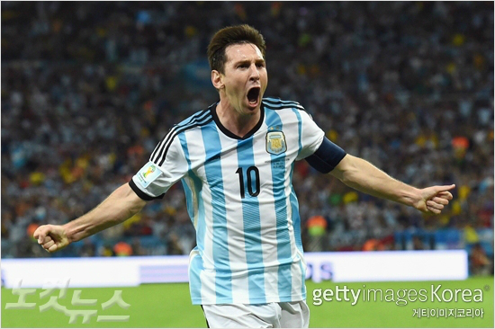 '나,메시야'22일(한국시각)이란과브라질월드컵F조2차전에서후반추가시간극적인결승골을터뜨린아르헨티나리오넬메시.(사진=게티이미지)