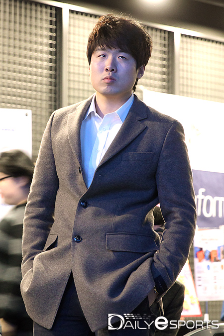 SKT 최연성 감독 "강 감독의 도발, 축구 때문에 몰랐다"