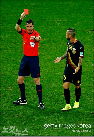 한국은전반44분벨기에미드필더스테번드푸르의퇴장이후수적우위를앞세워공세를펼쳤지만끝내골은넣지못했다.(사진=ⓒGettyImages/멀티비츠제공)