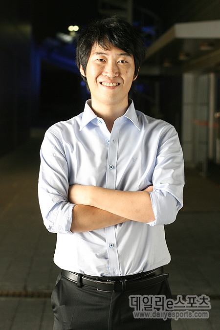 나진e엠파이어 시절 코치로 선수들을 지도하던 심성수.