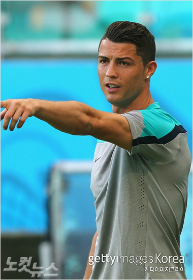 '내가최악의선수라고?'브라질매체로부터'2014브라질월드컵'최악의멤버로꼽힌포르투갈공격수크리스티아누호날두.(사진=게티이미지)