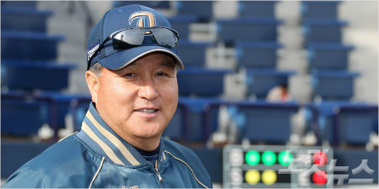 '찬호야,우리우정변치말자'박찬호가자신의정신적야구스승으로꼽은김경문NC감독.(자료사진=윤성호기자)