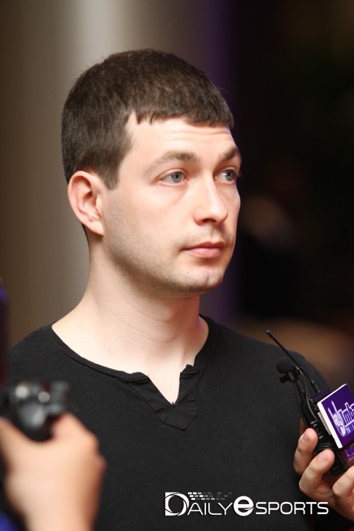 '피어' 클린튼 "한국 도타2 단점 고치면 TI 본선 가능"