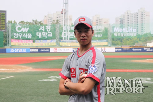 ▲청룡기네경기에서혼자4승을책임진충암고에이스조한욱.사진│김현희기자