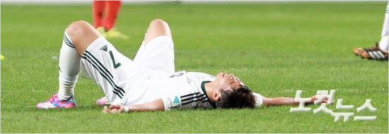 새시즌개막을앞두고한창컨디션을끌어올리는손흥민은FC서울과친선경기서풀타임활약하며신임로저슈미트감독의눈도장을찍었다.황진환기자