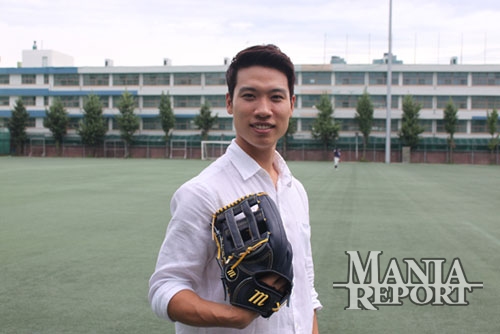 ▲모교덕수고교정에서만난'해외유턴파'유망주나경민.부상으로메이저리거의꿈은접었지만,프로가되겠다는그의꿈은여전히현재진행형이다.사진│김현희기자