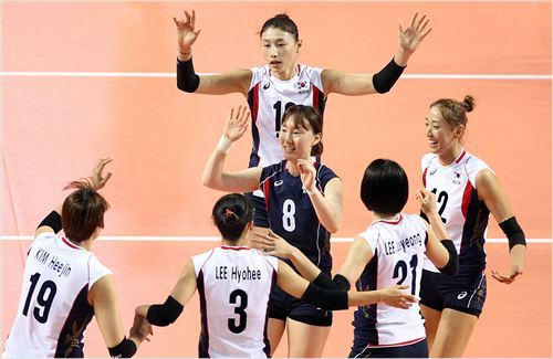 터키페네르바체에서활약하는김연경은한국여자배구대표팀의확실한대들보다.(자료사진=국제배구연맹)