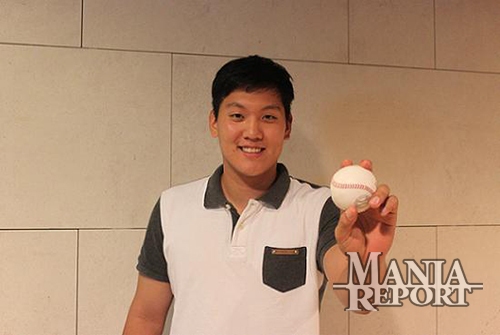 ▲서울모처에서만난전텍사스레인저스유망주남윤성.내년2차드래프트에서는그도지명대상자로등장할수있다.사진│김현희기자