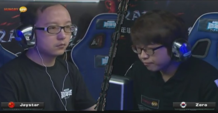 중국 대표 딩웨이(왼쪽)와 한국 대표 김명운(오른쪽). 사진=콩두스타즈파티 인 중국 생방송 캡처