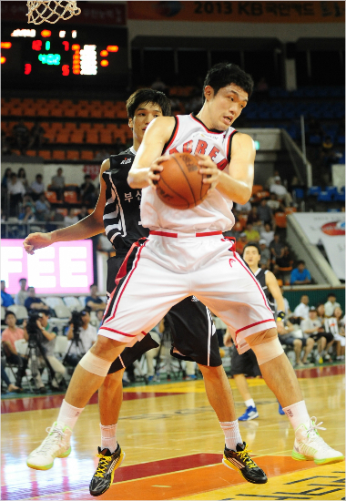 고려대학교졸업예정인4학년포워드이승현(사진제공/KBL)