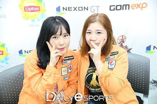 인플레임 윤희라(왼쪽)와 김다영.