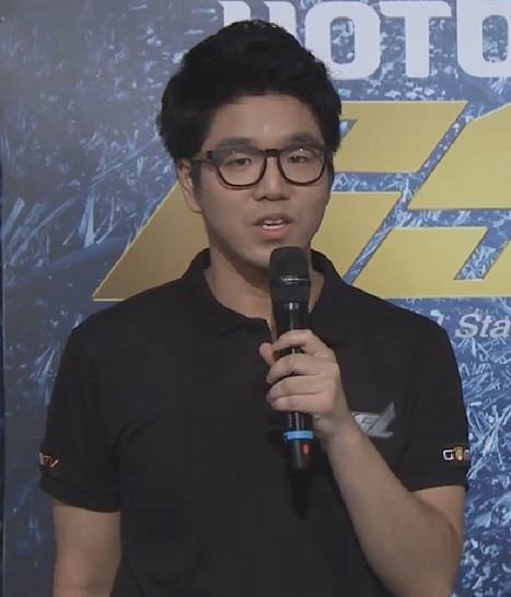 인터뷰에 임하고 있는 박수호(사진=곰exp 방송화면 캡처).