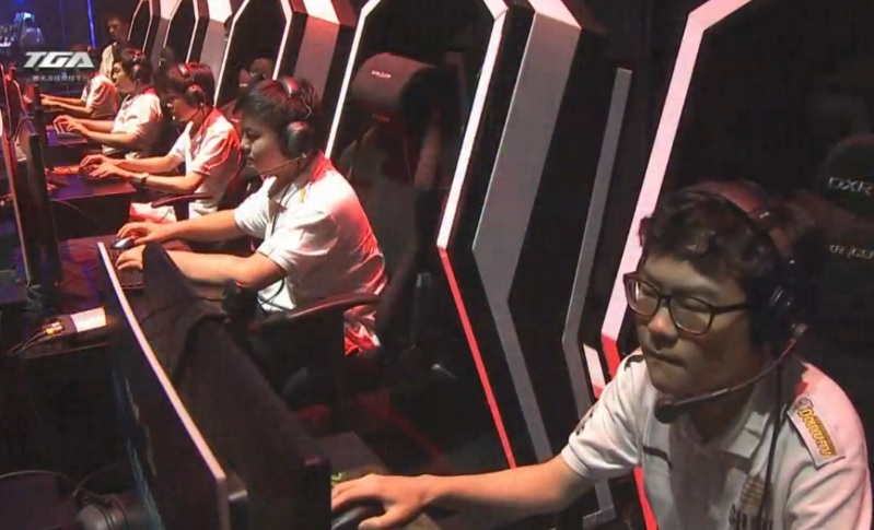 스타혼 로얄클럽 선수들. 오른쪽 선수가 '제로' 윤경섭.