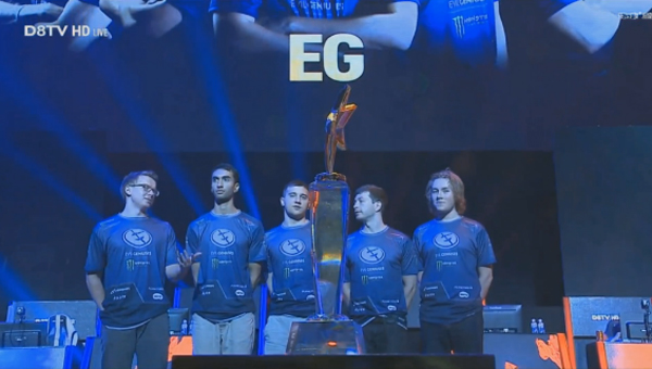 우승을 차지한 이블 지니어스(이미지 캡처=D8TV 방송)