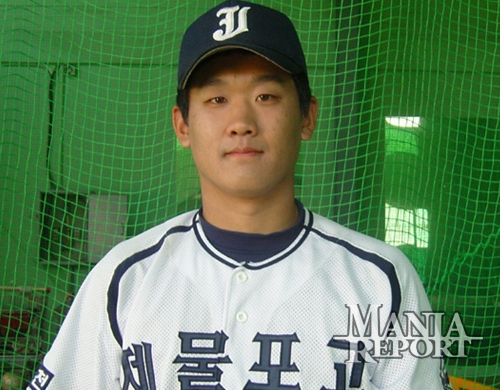 ▲제물포고재학당시만났던남태혁.우타거포인그는고교3학년진학과함께계약금50만달러조건으로LA다저스행비행기에몸을실었다.사진│김현희기자