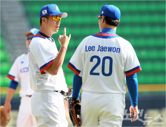 지난광저우아시안게임에이어2연패에도전하는인천아시안게임대한민국야구대표팀이16일오후서울잠실야구장에서첫공개훈련을갖고있다.황진환기자