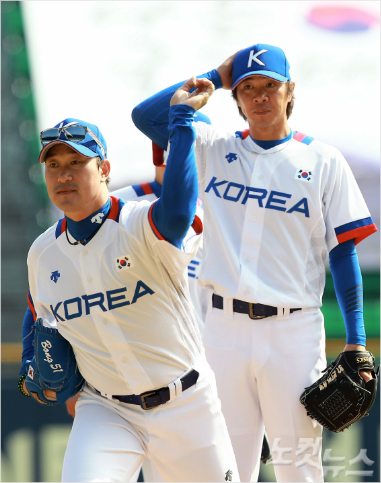 지난광저우아시안게임에이어2연패에도전하는인천아시안게임대한민국야구대표팀이16일오후서울잠실야구장에서첫공개훈련을갖고있다.황진환기자