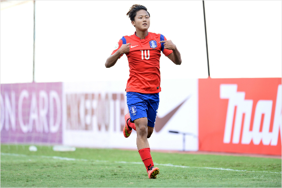 이승우는시리아와아시아축구연맹(AFC)16세이하챔피언십준결승에서후반2분부터18분까지1골4도움을몰아치는맹활약으로한국의7-1대승을이끌었다.(자료사진=AFC)