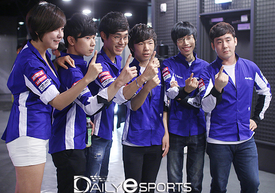 서한퍼플모터스포트 승리를 이끈 장진형(맨 오른쪽).