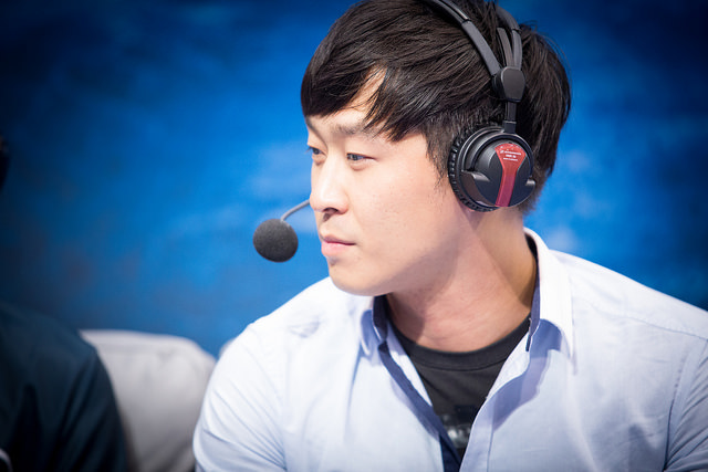 IEM 토론토에서 통역사로 활동한 송정우(Photo: ESL, Helena Kristiansson)